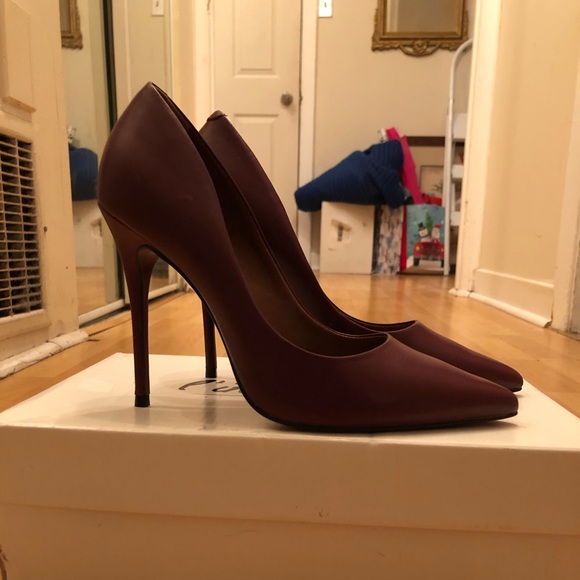 Burgundy heels from L’intervalle - Picture 1 of 6